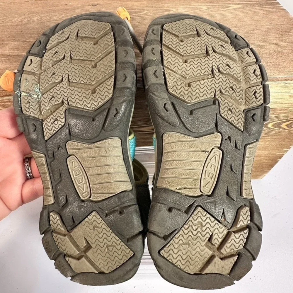 Keen Seacamp II CNX Waterproof Sport Sandals Youth 12 Outdoor Hiking Fisherman